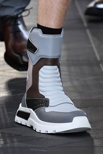 Τα πιο hype sneakers από την Εβδομάδα Μόδας του Παρισιού