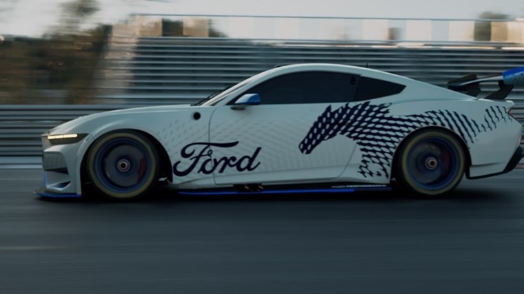Ford Mustang 3