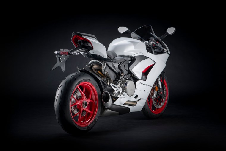 Ducati Panigale V2 Star White Silk 3