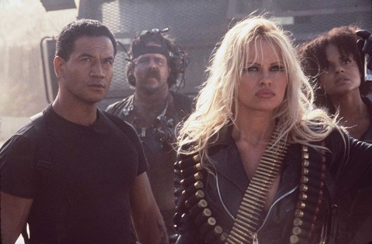 Barb Wire, το story της ταινίας που τελείωσε την καριέρα της Pamela Anderson
