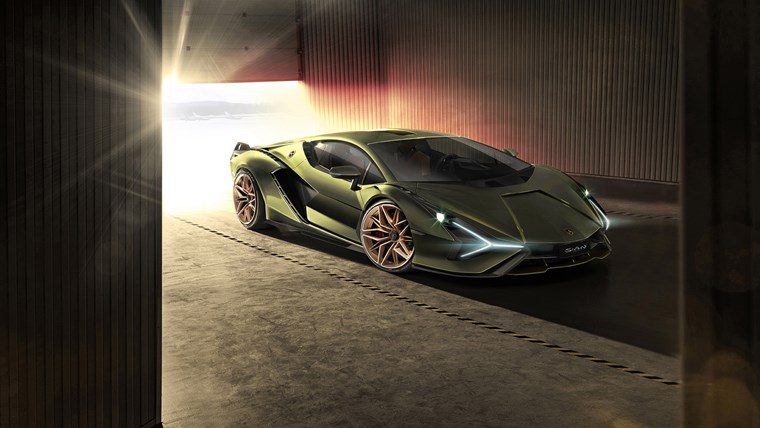 H Sian είναι η πιο ισχυρή και γρήγορη Lamborghini όλων των εποχών