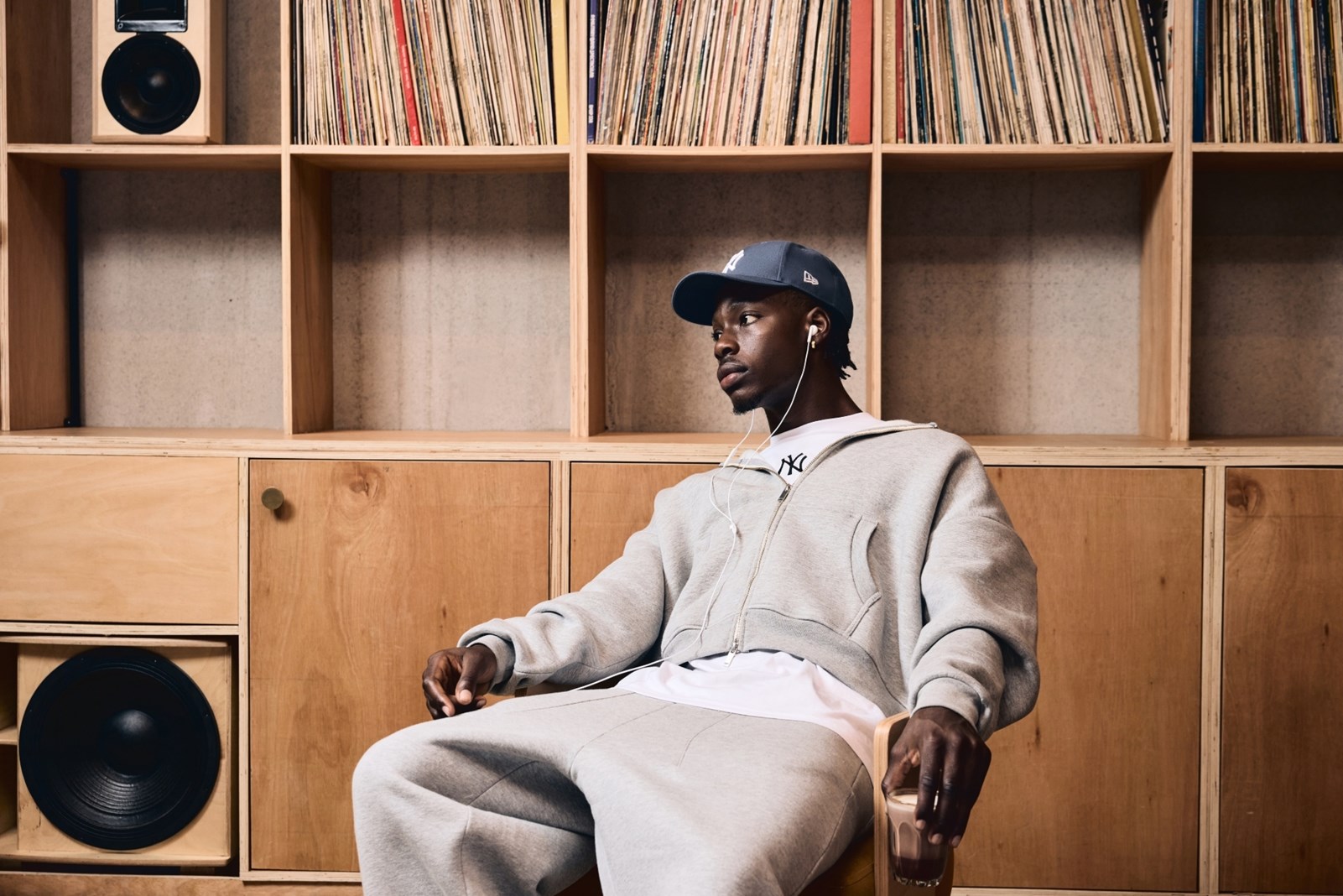 M-Crown: Η νέα εποχή ενός κλασικού