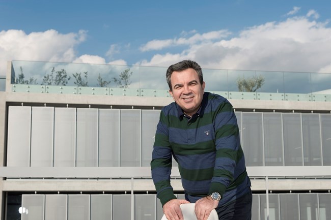 Αντώνης Καρπετόπουλος, ένας αιώνιος έφηβος