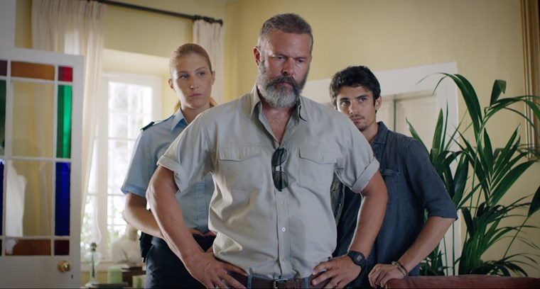 Οι 13 "σκοτεινοί" πρωταγωνιστές της νέας σειράς 42°C