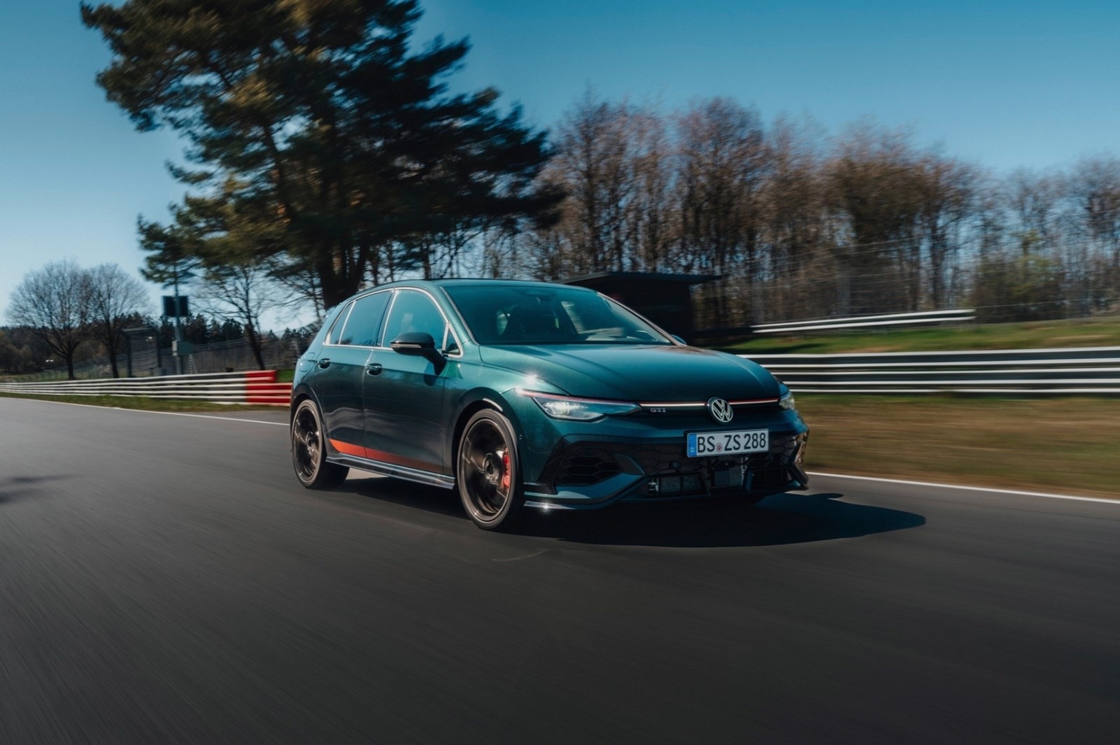 VW Golf GTI Edition 50: Επίσημα το ταχύτερο προσθιοκίνητο στο Nurburgring