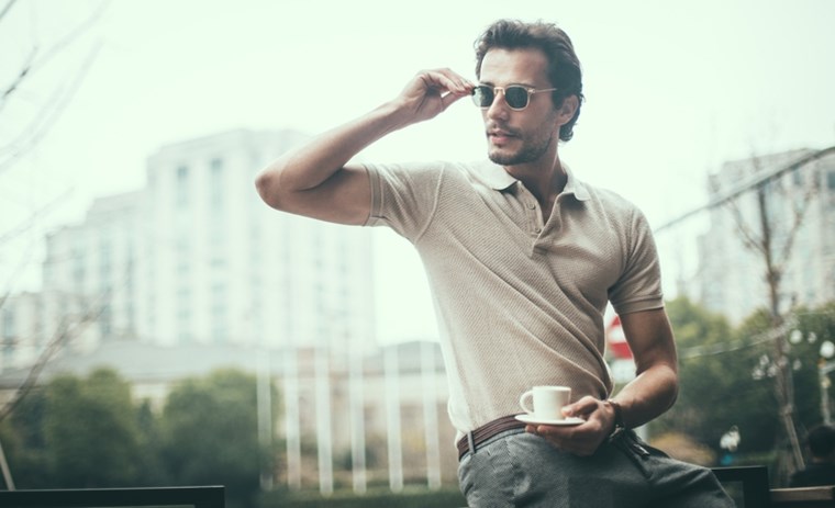 MAN WITH POLO SHIRT