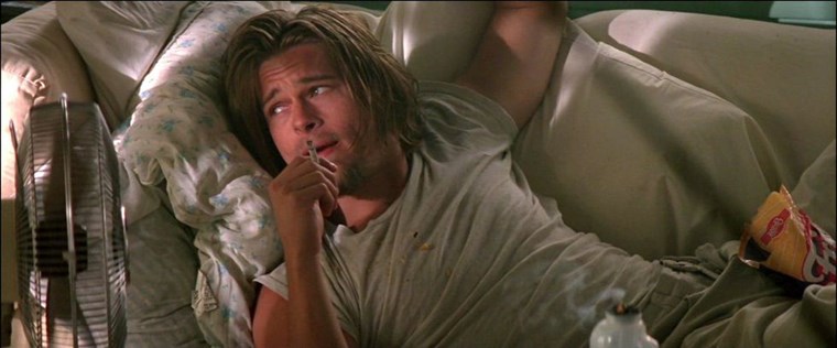 Οι καλύτερες στιλιστικές στιγμές του Brad Pitt στο σινεμά