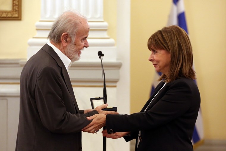 Έφυγε από τη ζωή ο ποιητής Μιχάλης Γκανάς