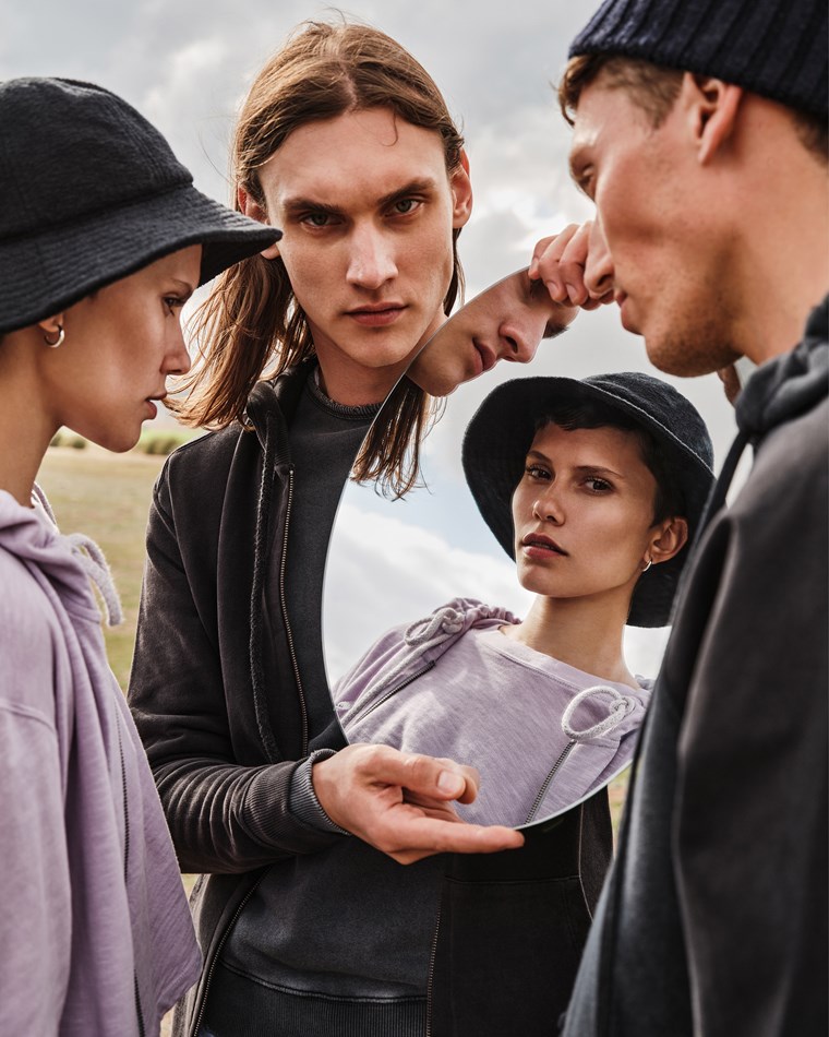 Πώς ο τρόπος που ντύνεσαι αντικατοπτρίζει τη φιλοσοφία της ζωής σου