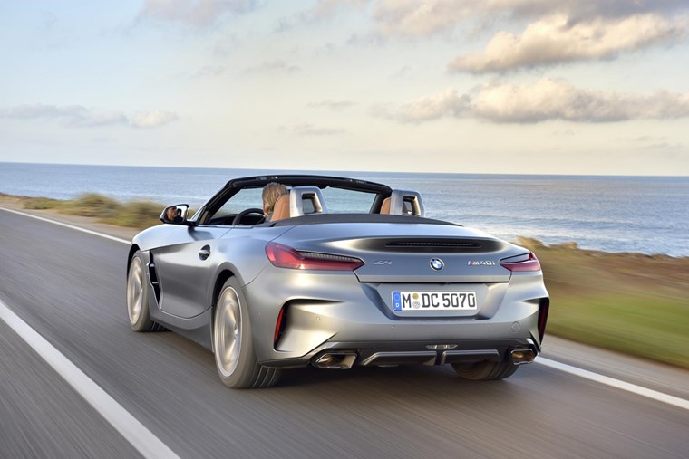 Η αριστοκρατική μεγαλοπρέπεια της  BMW Z4 M40i