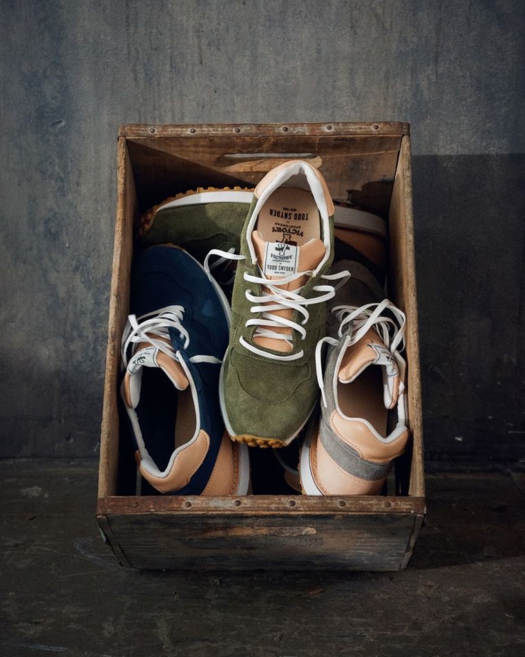 Natural fit με τα νέα sneakers της Todd Snyder