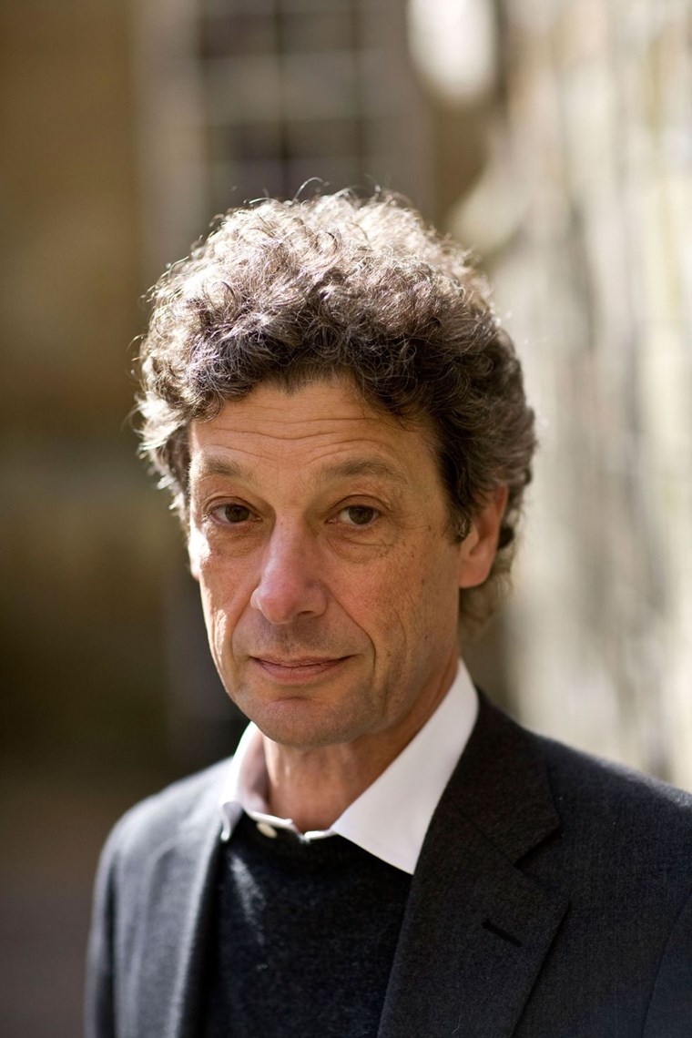 ADAM ZAMOYSKI