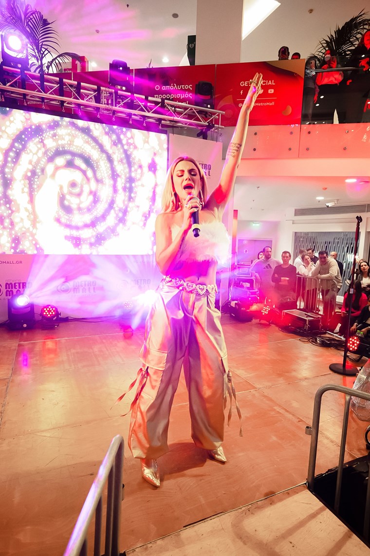 Live Stage στο Athens Metro Mall με τον Λάμψη 92,3