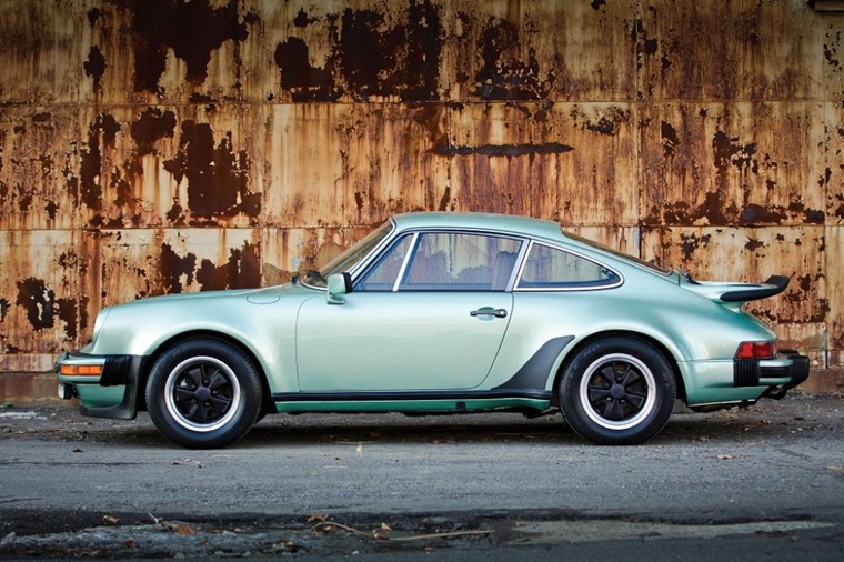 Porsche 911 Turbo Carrera