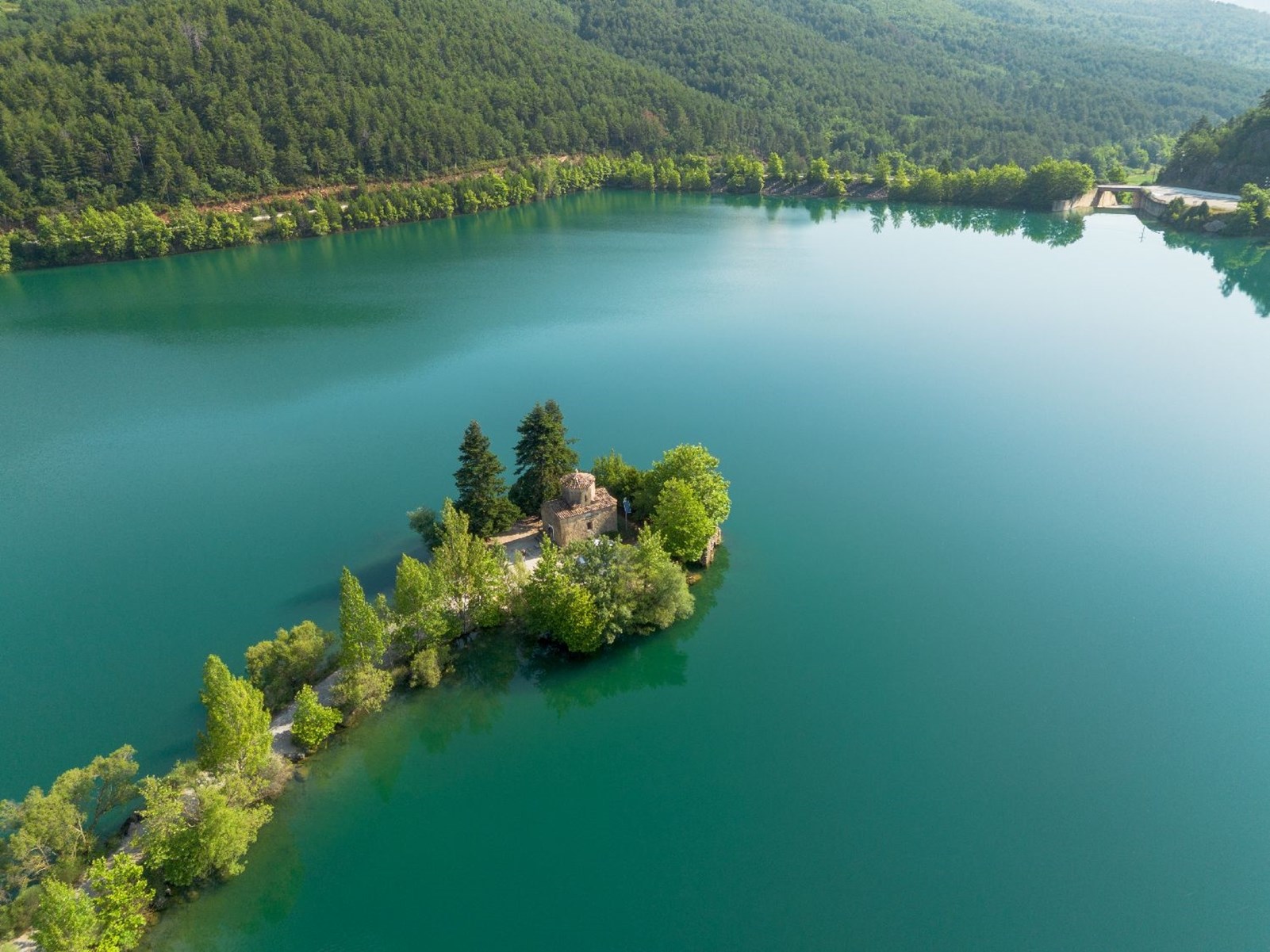 Heartbeat Mountain Escapes