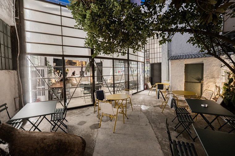 LINE ATHENS ΚΑΤΩ ΠΕΤΡΑΛΩΝΑ 10