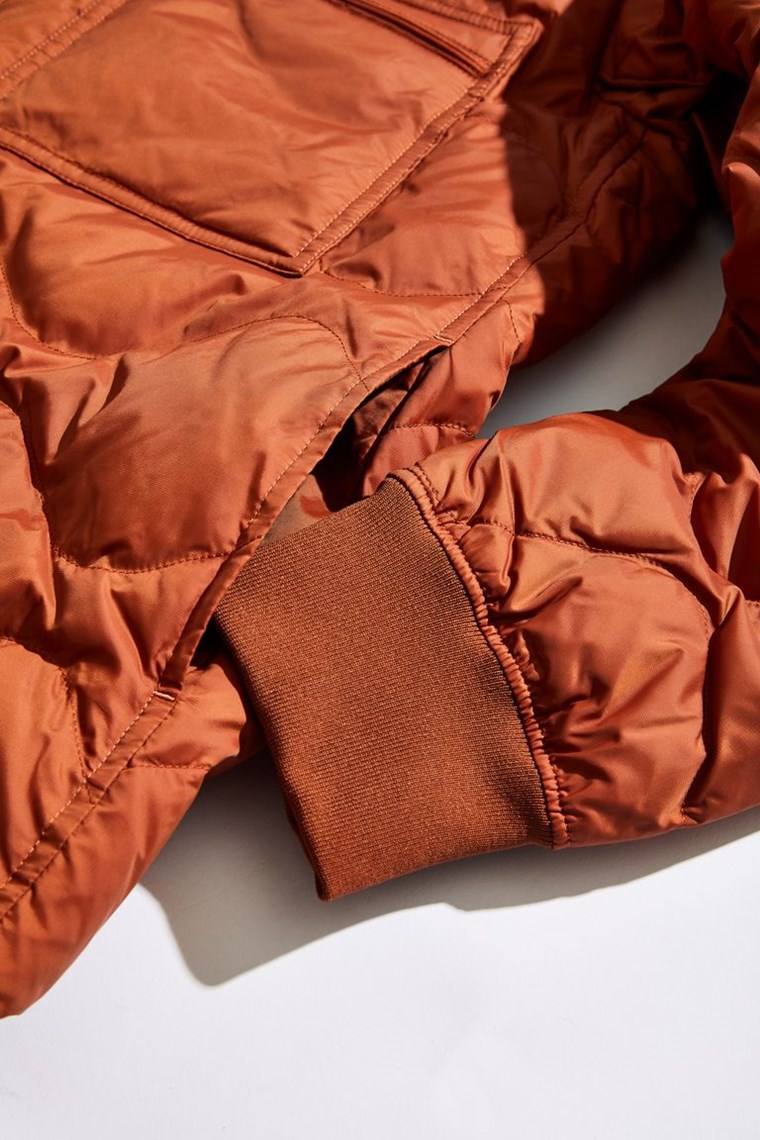 Το puffer jacket πάει με τα πάντα