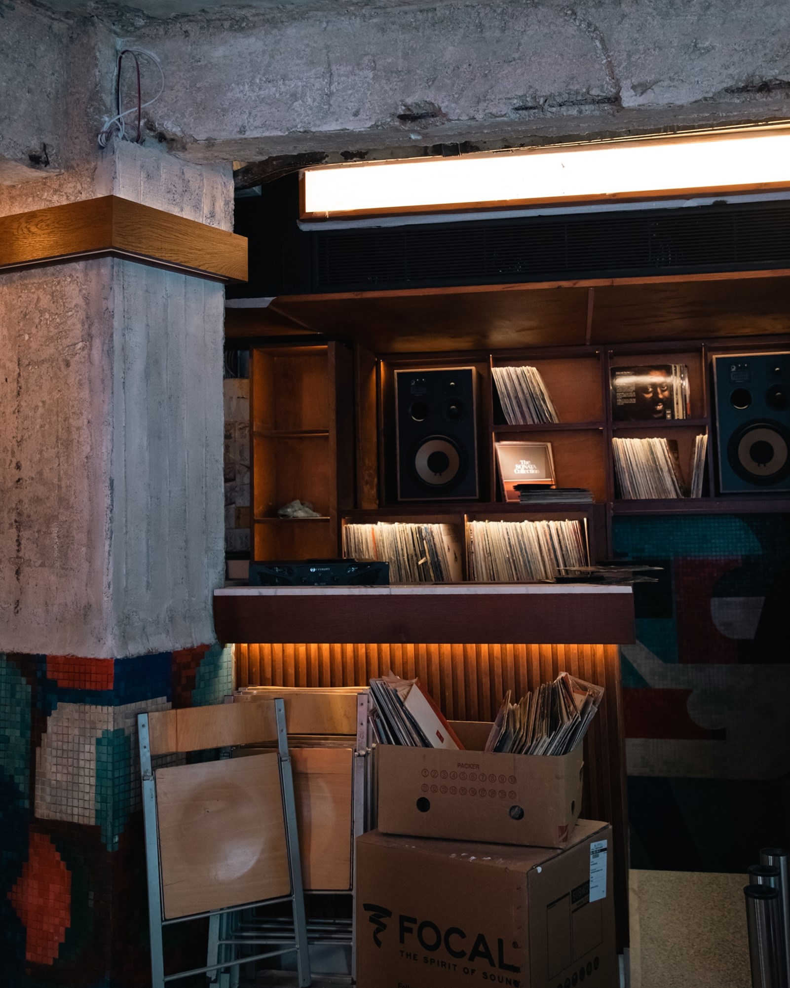 Γεύση 2025_Μπαρ με βινύλια