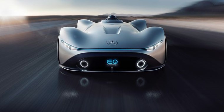 Το EQ Silver Arrow της Mercedes είναι το ρετρό hypercar του μέλλοντος