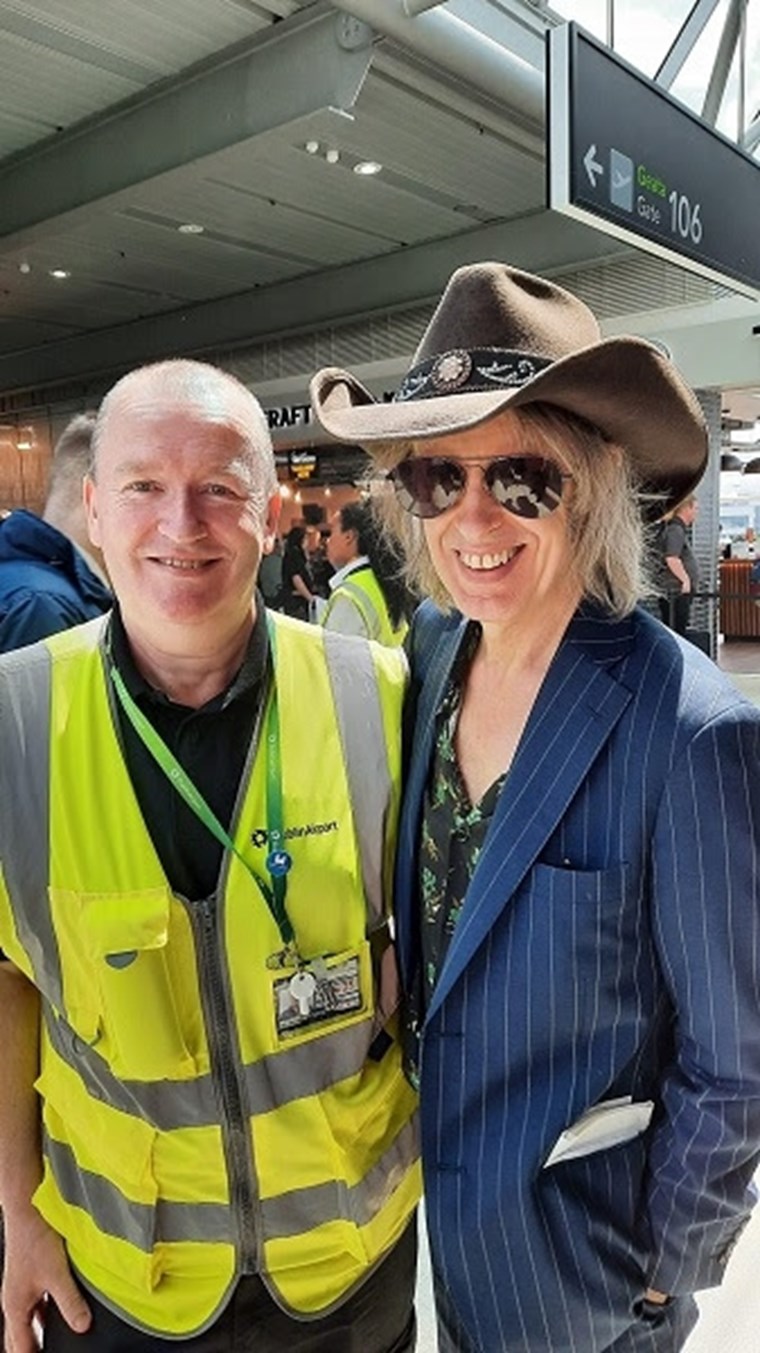 Οι πρώτες στιγμές των Waterboys στην Αθήνα