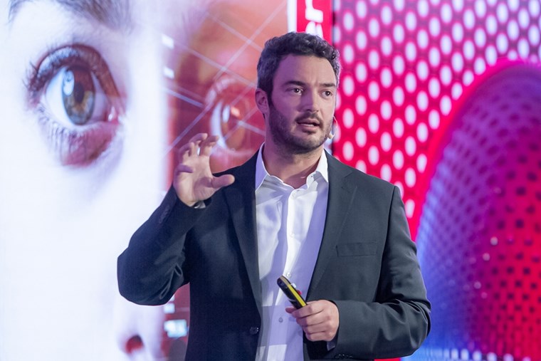 H Lenovo οδηγεί τις εξελίξεις στην εποχή της τεχνητής νοημοσύνης