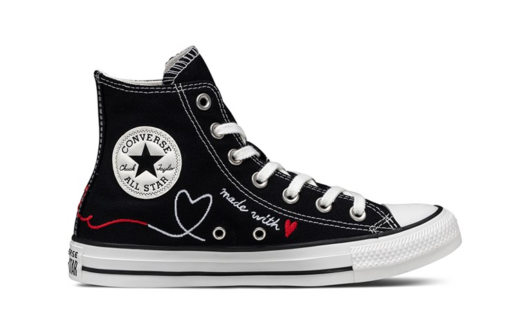 H νέα σειρά Converse είναι φτιαγμένη με αγάπη