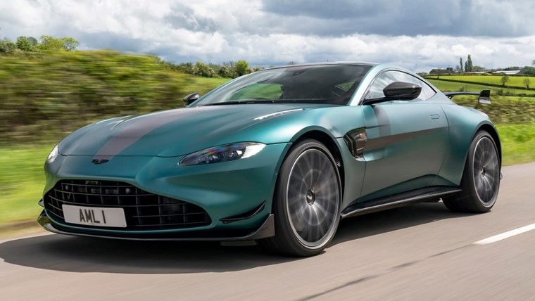 Aston Martin Vantage F1