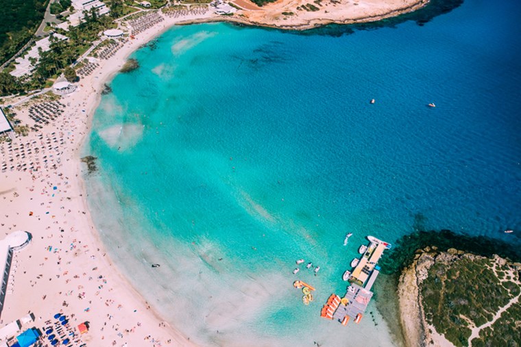 Το νησί με τα καθαρότερα νερά στην Ευρώπη
