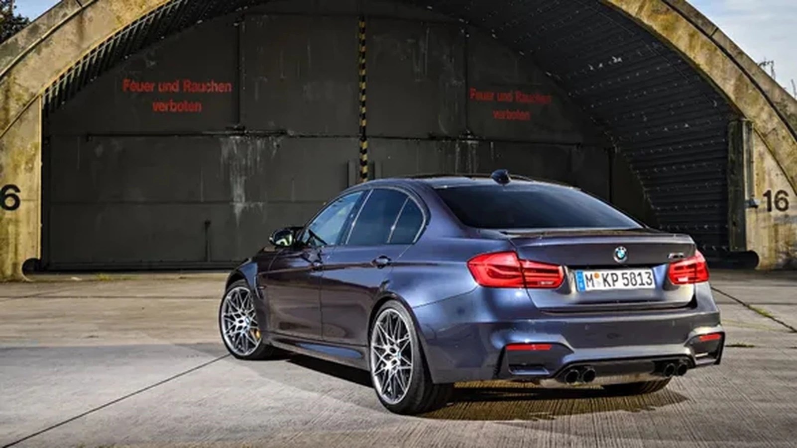 Η εντυπωσιακή συλλογή αυτοκινήτων του Brooklyn Beckham