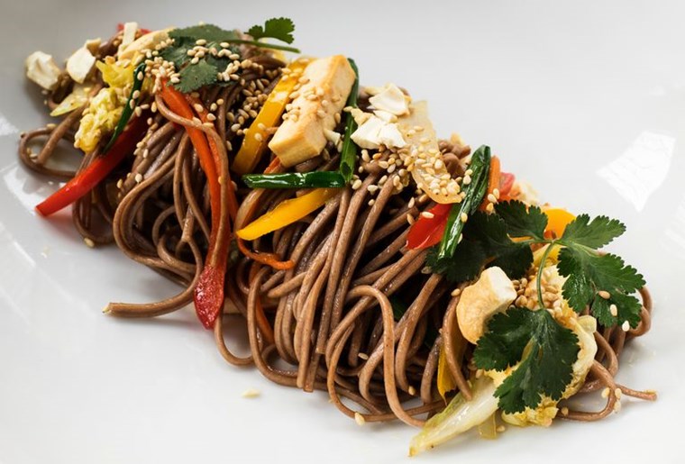 Τι πρέπει να γνωρίζεις για τα ιαπωνικά noodles, soba και udon