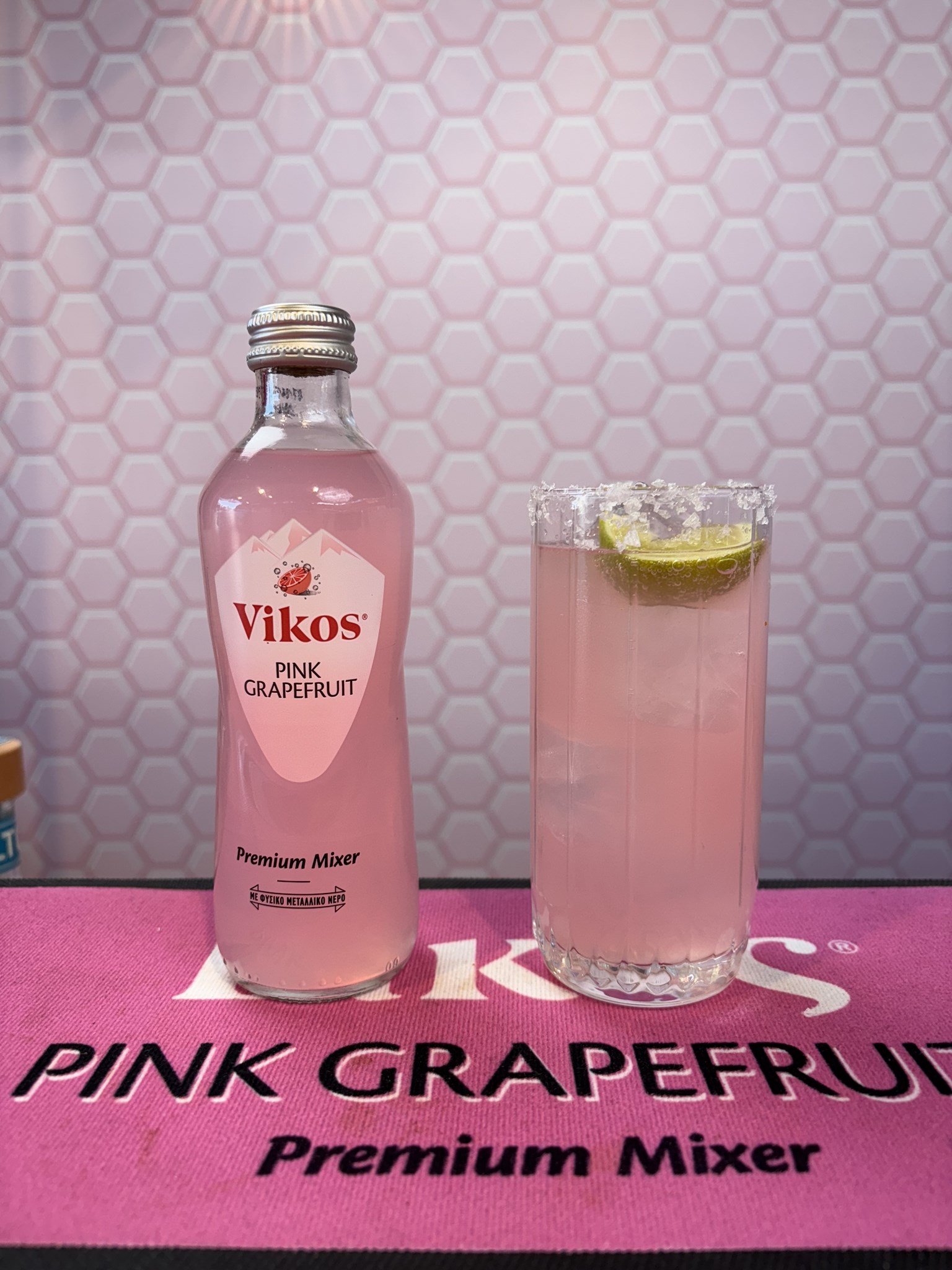Pink vibes| Το Βίκος Pink Grapefruit για δεύτερη χρονιά στο Athens Bar Show