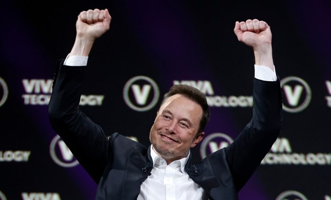 O Elon Musk