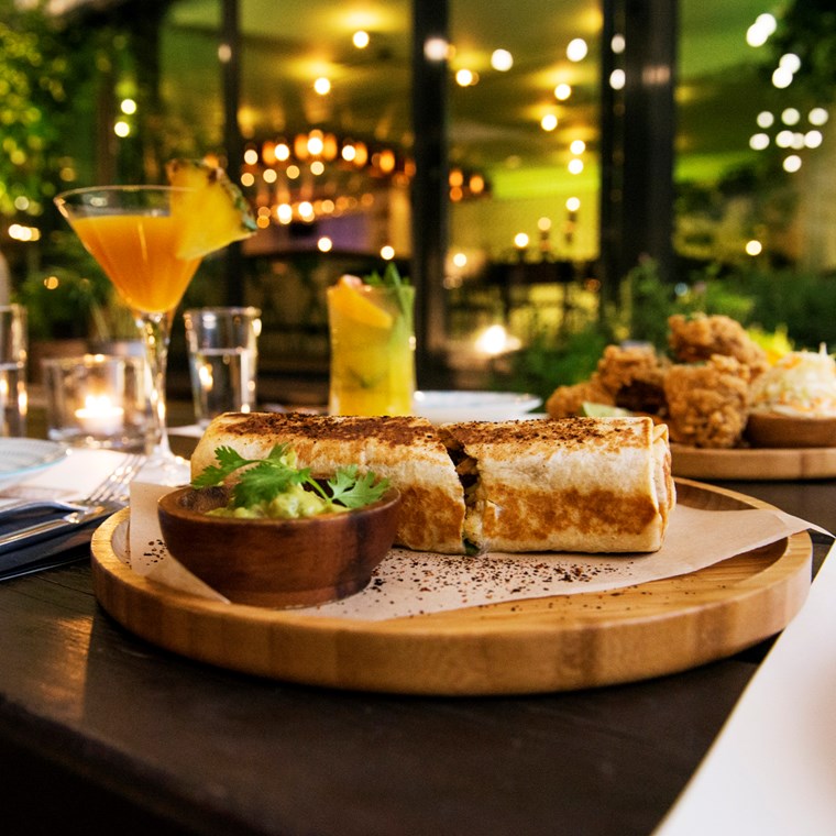 48 Urban Garden για after office cocktails και όχι μόνο