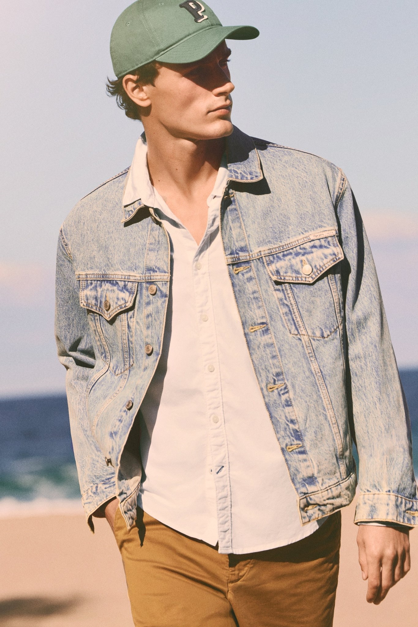 Η νέα συλλογή της Pepe Jeans μυρίζει καλοκαίρι στο Λονδίνο