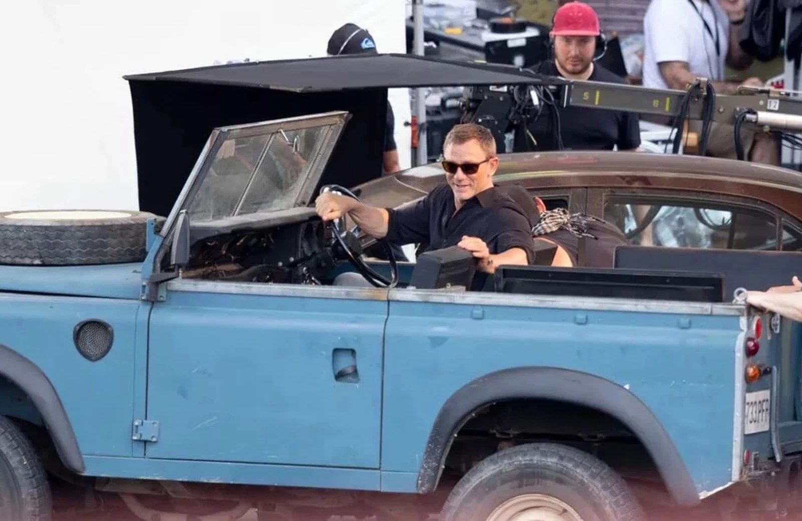 Defender και διάσημοι: Ποιοι έχουν βρεθεί πίσω από το τιμόνι του αναζητώντας περιπέτεια και στυλ