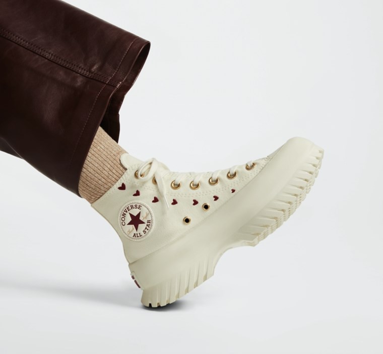 Από την Converse με αγάπη