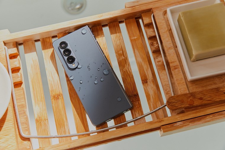 GALAXY Z FLIP 4