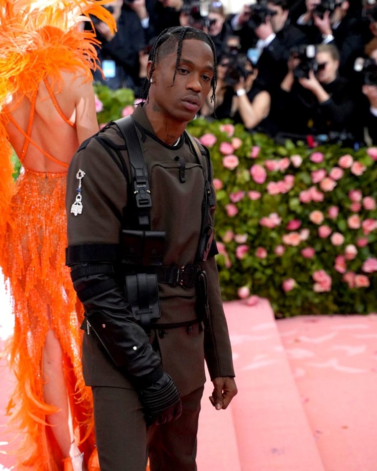 Στον αέρα η συνεργασία του Travis Scott με τον οίκο Dior