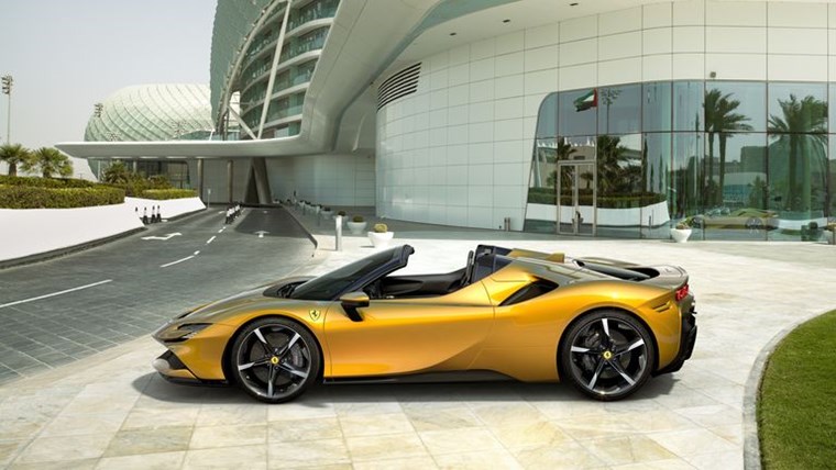 ΑΥΤΟΚΙΝΗΤΟ FERRARI SF90 SPIDER 1