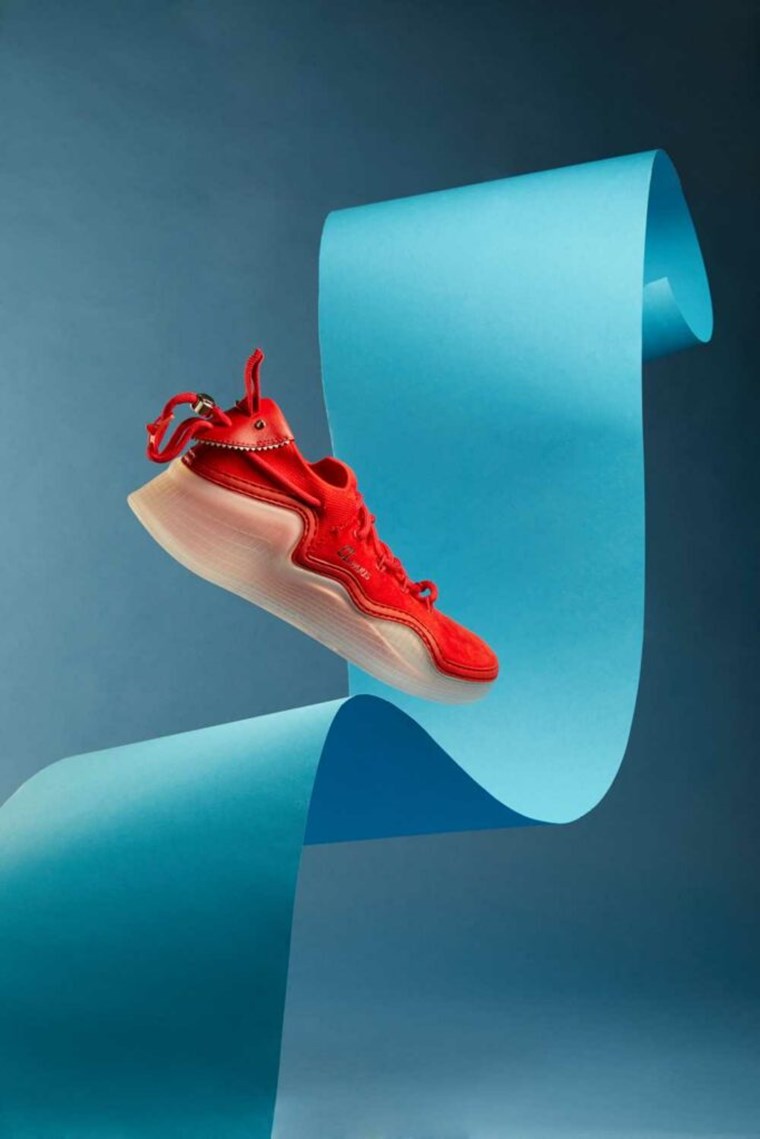 Sneakers χωρίς σύνορα από τον Christian Louboutin