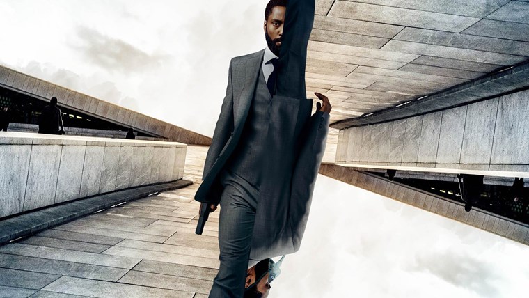 Τι σχέση έχει το Tenet του Christopher Nolan με τον James Bond
