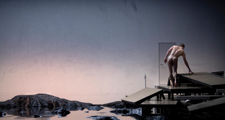 TRANSVERSE ORIENTATION