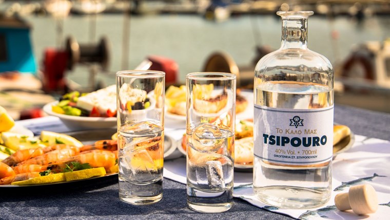 Φαγητό και ποτό την Μεγάλη Εβδομάδα