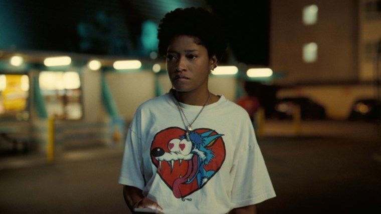 Όλοι μιλούν για τα '90s T-shirts του Nope