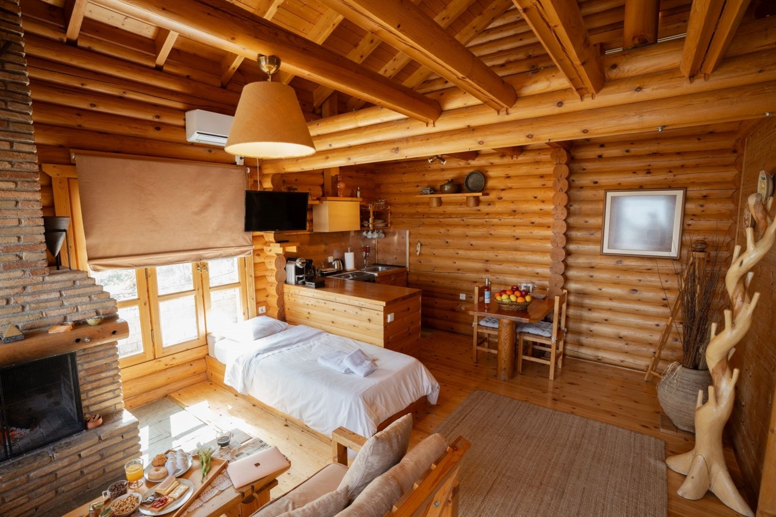 Hyades Mountain Resort