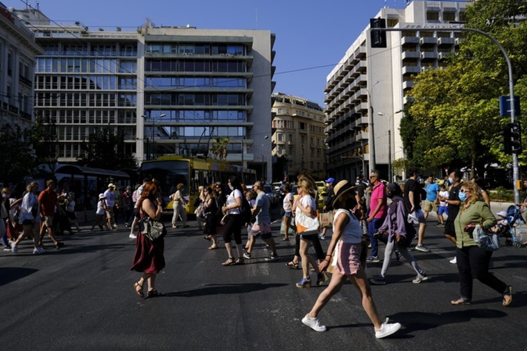 Κορονοϊός: Αύξηση των διασωληνωμένων