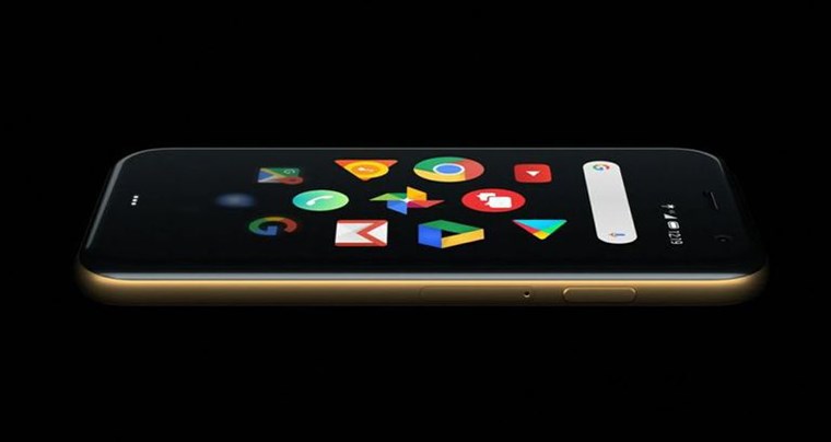 Αυτό είναι το πιο μικροσκοπικό smartphone στον κόσμο
