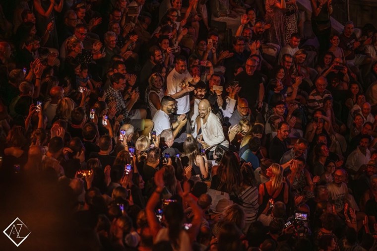 Μία βραδιά Nothing But Love από τους James στο Ηρώδειο