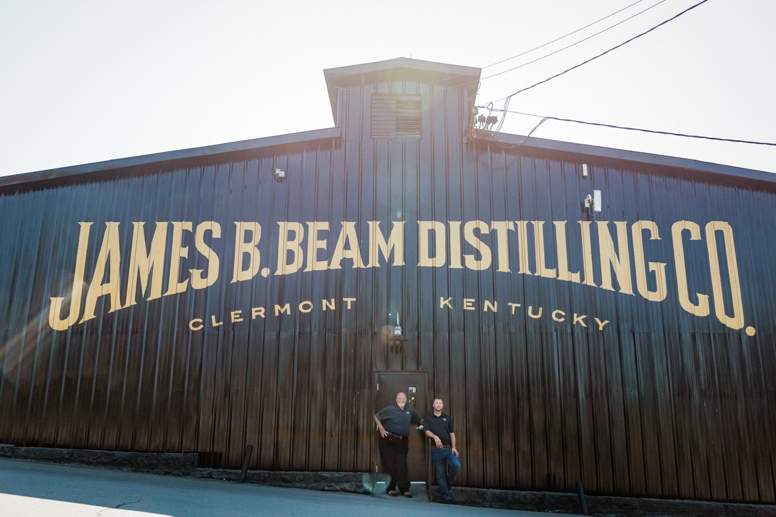 Γιατί μέσα σε ένα ποτήρι Jim Beam κρύβεται η ιστορία μιας ολόκληρης χώρας