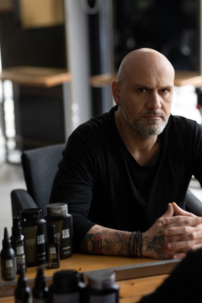 Τα πλεονεκτήματα των επαγγελματικών κομμωτηριακών προϊόντων